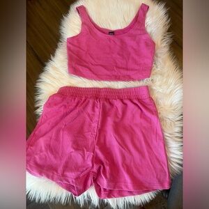 2-piece short set. Sz Medium